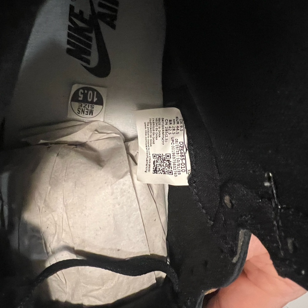 Brand New 1985 Air Jordan 1s Black & White Still In The Box. Like For A Deal!!! - Picture 5 of 16